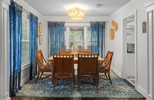 Stone Mountain House | Entire Private Vacation Home near Stone Mountain
