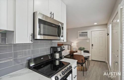 Hyde Park Apartment | Explore Austin Life Studio Near Guadalupe St