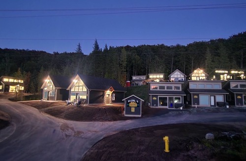 Munising Cottage | EXPLORE Munising Cottage 219