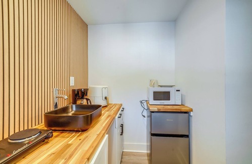 Bellepoint Apartment | Explore New River Gorge! High-End Hinton Retreat