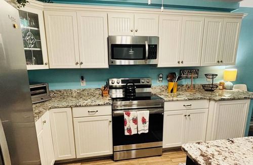 Avalon Condo | Fall Discounts! Icona Windrift -Super Nice beach condo! Pets - Avalon -SH