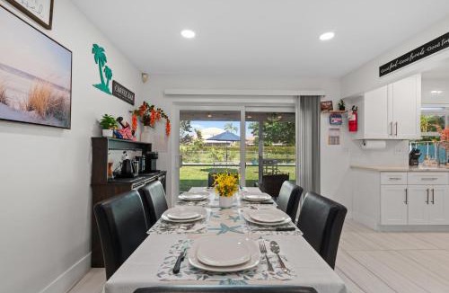 Riviera Beach House | Families & Sports teams, Near Miami, Parking