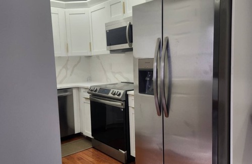 Teaneck House | MAJOR INTERNATIONAL SPORTING EVENT 2026 ⁃ 15 Mins to MetLife Stadium + NYC Access