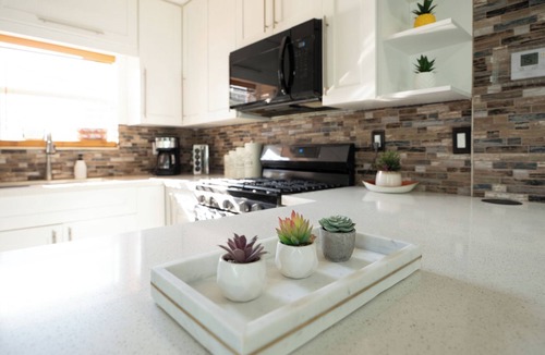 Driftwood House | FIFA World Cup 2026 · 4BR Saltwater Pool · 15 Min Hard Rock