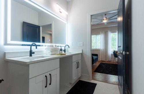 Peoplestown House | Five75 Lux ATL King Bed & Game Room Downtown