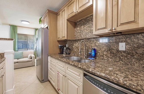 Croissant Park Villa | Fox Lagoon Pool Spa Villa 6BD Luxury Stay