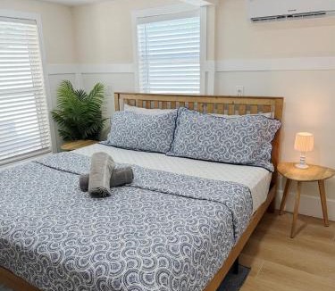 Indian Rocks Beach House | Free Paddleboards - King Bed - 5min Walk to Beach