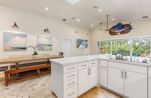 Old Town House | GARDEN OASIS ~ Great Casa Marina Location with True Island Elegance!
