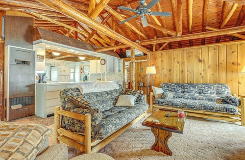 Gladwin Cottage | Gladwin Lakefront Cottage w/Deck, Grill!