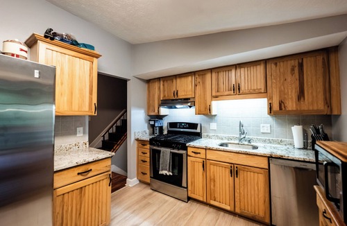 Roswell House | Gorgeous 3-bedroom house with 2nd living rooms in charming Roswell
