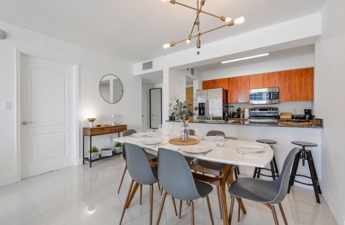 Brickell Apartment | Gorgeous apartment in the heart of Brickell