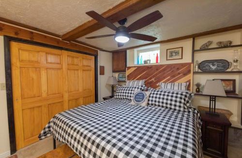 Murray Apartment | Guest Suite at The Red House basement attached with private entrance