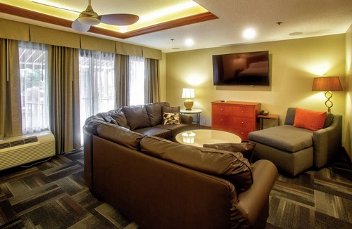 Wheeling Hotel | Hampton Inn Wheeling