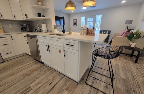 Clearwater House | Harbor Breeze Hideaway! - 4/2 - King size bed♔