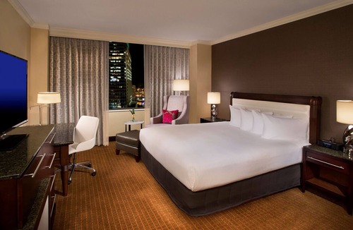 Downtown Minneapolis Hotel | Hilton Minneapolis