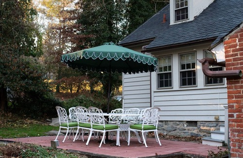 Bausman House | Historic 3 Bedroom 1875 Farmhouse 1 Mile from Lancaster City, Sleeps 8