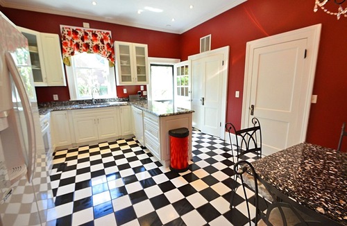 Beach Institute House | Historic John Starr 1892 Home! Pet Friendly 3 Bedroom Masterpiece~Summer Vaca!