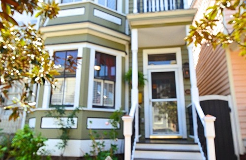 Beach Institute House | Historic John Starr 1892 Home! Pet Friendly 3 Bedroom Masterpiece~Summer Vaca!