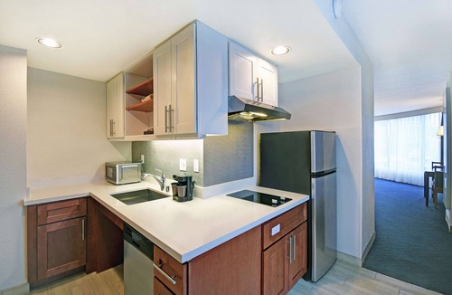Lower Queen Anne Hotel | Homewood Suites by Hilton Seattle Downtown