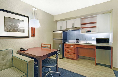 Lower Queen Anne Hotel | Homewood Suites by Hilton Seattle Downtown