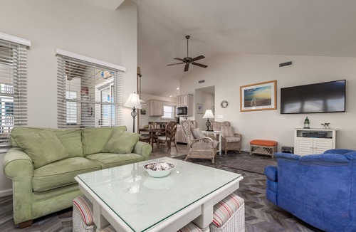 Bethany Beach House | IDEAL LOCATION - ONLY A BLOCK AND A HALF TO BEACH- 208 Fourth Street, Bethany