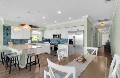 Independence Square Condo | Indian Rocks Beach Direct Gulf Front Condo, Heated Pool, Walk to Attractions