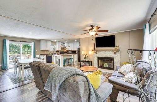 Macon House | It's Our Pleasure! Lake Escape w/Boat Ramp