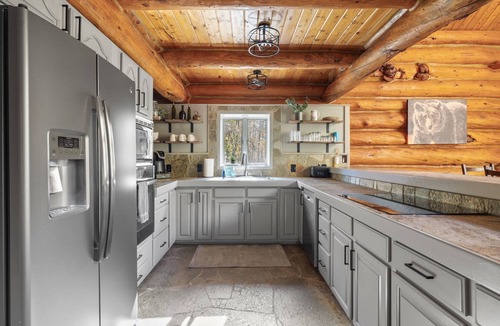 Roberts Cabin | Keebler Ranch