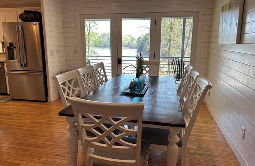 Blairsville House | Lake Front, Fire pit, Kayaks, Hot tub, Ping Pong, Pontoon Rental Available