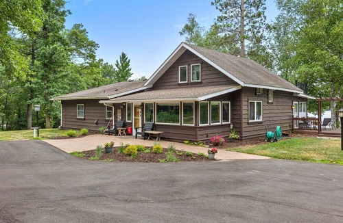 Brainerd House | Lakefront Brainerd Cabin w Deck, Fire Pit!