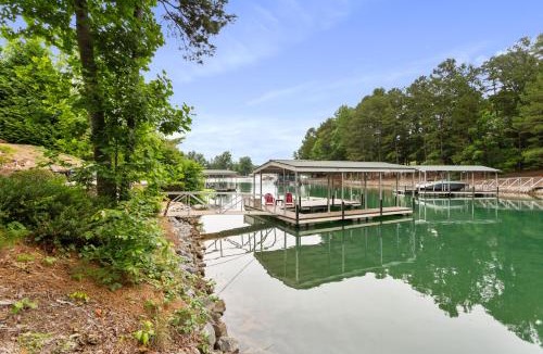 Seneca House | Lakefront Keowee Home w/Dock, 14 Mi to Clemson