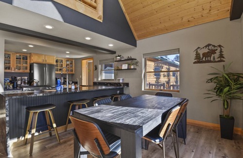Spring Valley Cabin | Lakefront w Pikes Peak views HOT TUB