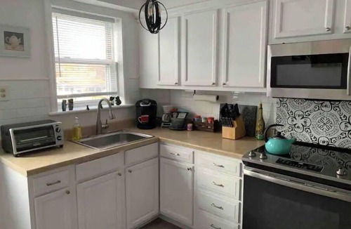 Lancaster House | Lancaster Musically Inspired Home Downtown Sleeps6