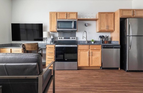 Five Points South Apartment | Landing | Beautiful Studio, Pool, Yoga Studio