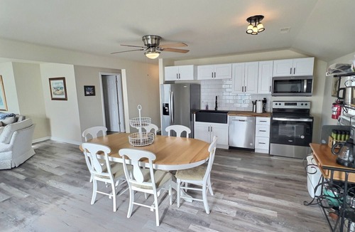 Goshen House | Large Bayfront Home, Sleeps 15 – 2 Full Floors, Perfect for Multiple Families