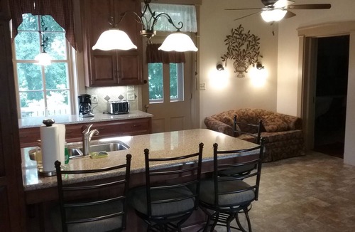 Ronks House | Large Brick Farmhouse located close to Lancaster County Attractions
