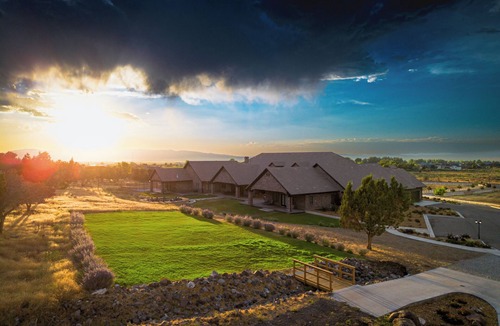 Mammoth Creek House | Largest Rental Mansion in the World - Near Utah's Attractions - For Large Groups