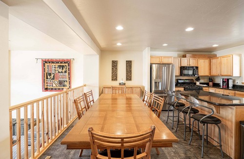 Bear Hollow Village House | Luxury Community Amenities, Central Location, Private Hot Tub & Pet-Friendly!