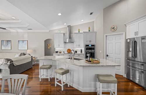South Venice Villa | Luxury Villa-Private Heated Saltwater Pool & Spa-6 Min to Manasota Beach