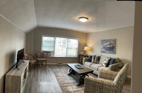 Sylvan Beach Apartment | Main Street Retreat