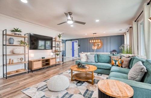 Thunderbolt House | Mariners Rest 5BR Game Room, Near Beach