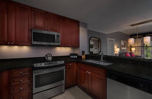 Berkeley Resort | Marriott's Manor Club at Ford's Colony - Many Weeks Available - Top Owner!