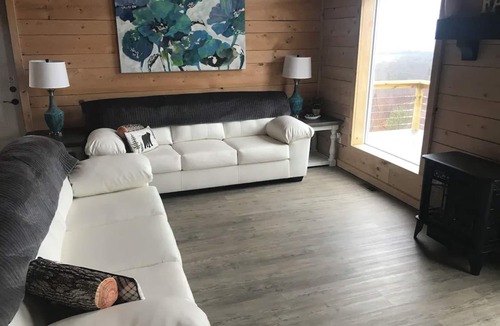 Cool Ridge House | Million Dollar View Home by New River Gorge Park