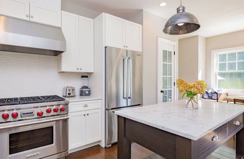 East Hampton North House | Modern East Hampton home, Heated Pool, Close to Beaches, Perfect for Families