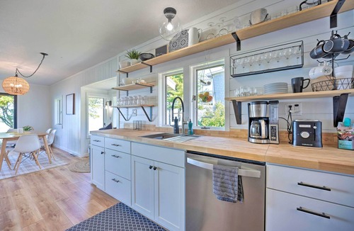 Holland House | Modern Lake Michigan Home with 3 Lakefront Decks!