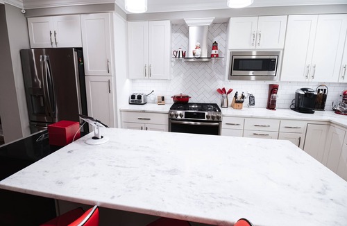Canton House | Modern Smart Home w/Gourmet Kitchen, Peloton & King Suite with Rooftop Deck
