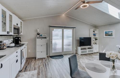 Painted Post Apartment | Modern Suite - 10 Min to Corning - Quiet & Cozy