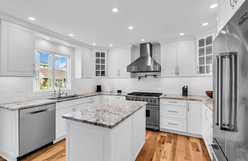 Point Pleasant Beach House | Modern Vacation Home - 6Bed/4Bath w/Saltwater Pool, Minutes to Beach and DT