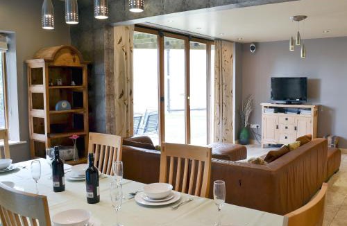 Buxton House | Moorecroft