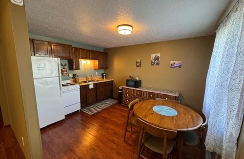 Crosby Apartment | Moose Suite